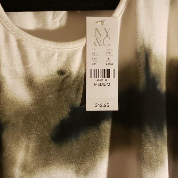 NEW York & Company tank top - Picture 3 of 9